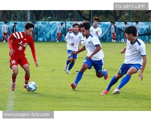 东体报道U22男足新人表现不一李新翔刘诚宇展现出色信心