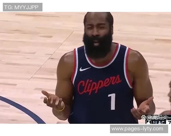 哈登半场表现抢眼却难阻球队落后正负值惨淡显示困境